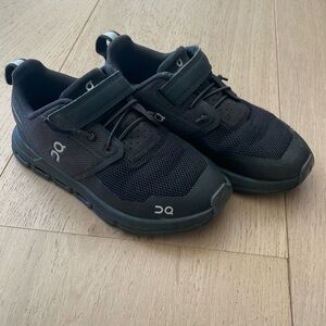 On cloud toddler girl shoe